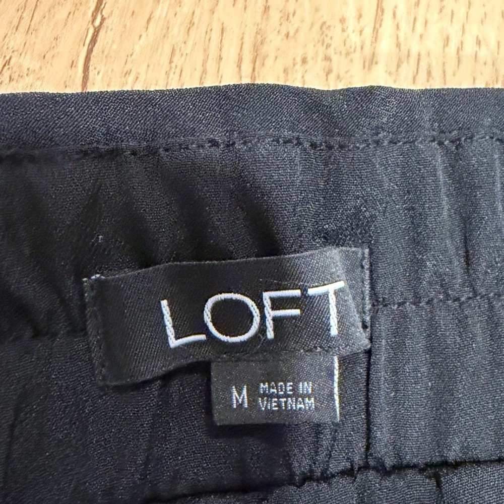 LOFT Womens Black Sequin Jogger Pants Elastic Waist Size Medium Sparkly Holiday - Picture 4 of 8